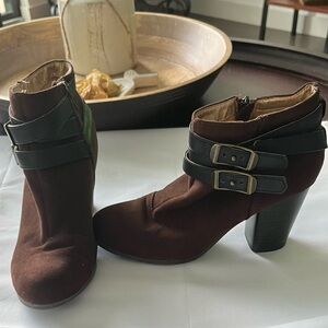 Brown Ankle Boots with Black Straps